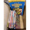 Image 6 : COLLECTIBLE COMICS AND ARCHIES BOOKLS, FLASHLIGHTS AND SUN / COWBOY HATS