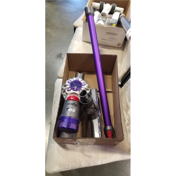 DYSON V8 ORIGIN PLUS CORDLESS STICK VACUUM - TESTED WORKING, RETAIL $599