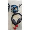 Image 3 : 4 PAIRS OF GAMING HEADPHONES
