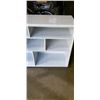 Image 3 : WHITE BOOKSHELF