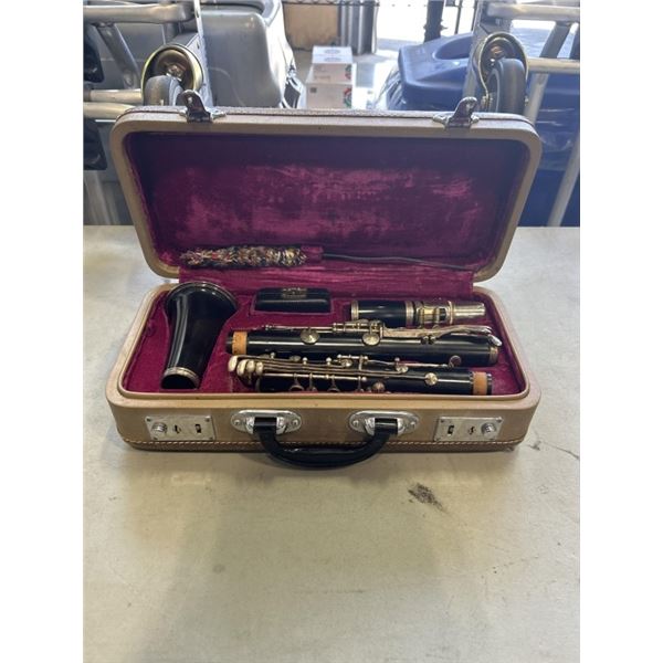 VINTAGE CASED CLARINET