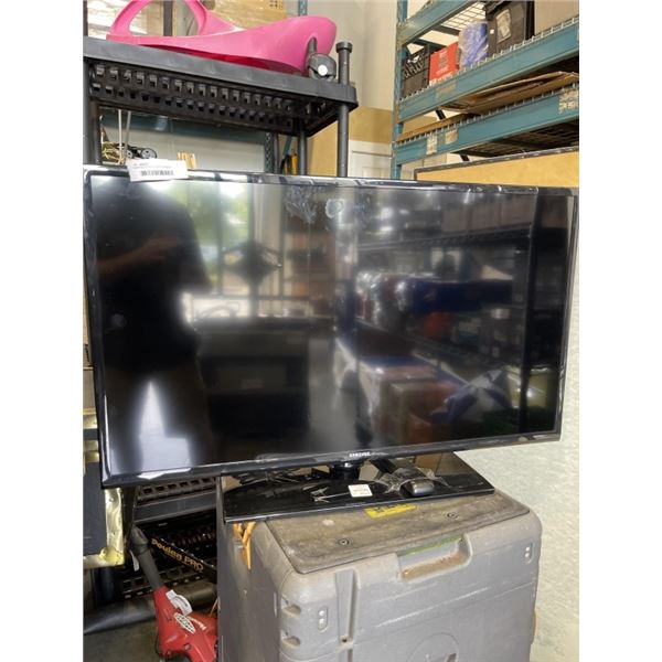 SAMSUNG 40 INCH TV WITH REMOTE, WORKING