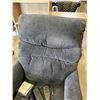 Image 4 : LAZY BOY ROCKER  POWER RECLINER XR
