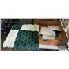 Image 1 : 8 NEW 2 PACKS CHRISTMAS 18" PILLOW SHAMS. 6 WHITE, 2 GREEN