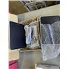 Image 2 : BOX OF VARIOUS ELECTRONICS