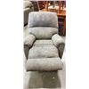 Image 2 : FABRIC RECLINER CHAIR