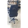 Image 4 : BLACK GAMING CHAIR