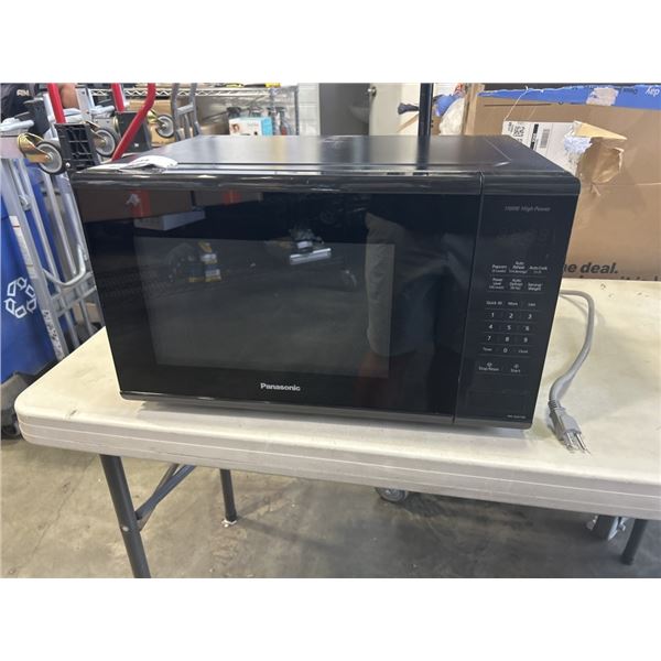 1100 WATT MICROWAVE
