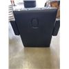 Image 5 : FOLDING BLACK LEATHER MASSAGE TABLE