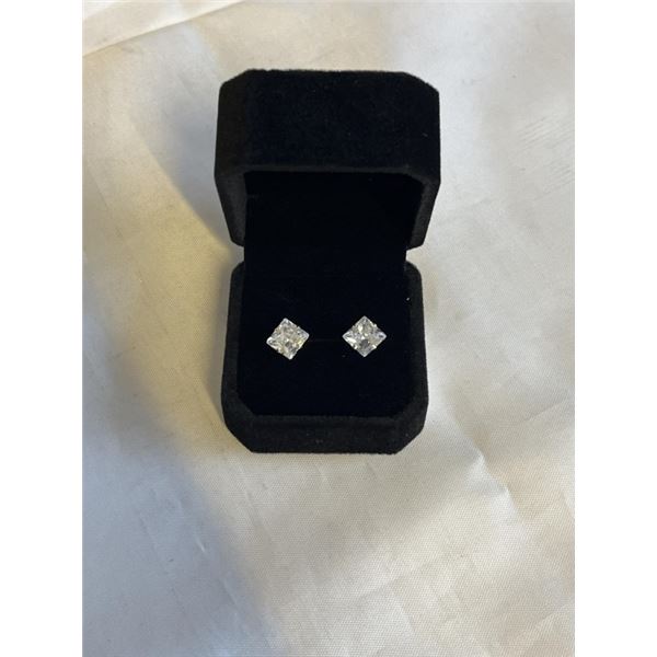 NEW S925 2.5CT EACH PRINCESS CUT SIMULATED DIAMOND (CZ) STUD EARRINGS, MOUNTED IN 925 STERLING SILVE