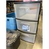 Image 2 : LOT OF TOTES AND STORAGE DRAWERS