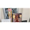 Image 3 : 6 SMALL FRAMED PRINTS, 3 CANVAS ARTS AND A GIRAFFE PAINTED ON BOARD