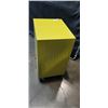 Image 3 : 3 DRAWER ROLLING METAL CABINET