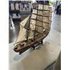 Image 4 : VINTAGE MODEL BOAT. BELLE ETOILE