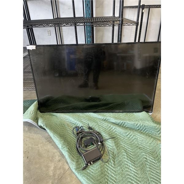 VIZIO 55" TV WITH REAR MOUNT. MODEL E55-C2. WORKING