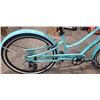 Image 3 : BLUE PURA VIDA BIKE WITH BASKET