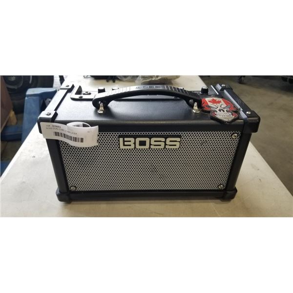 BOSS DUAL CUBE LX AMPLIFIER