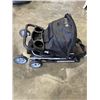 Image 3 : VIVO BLACK 4 WHEEL PET STROLLER