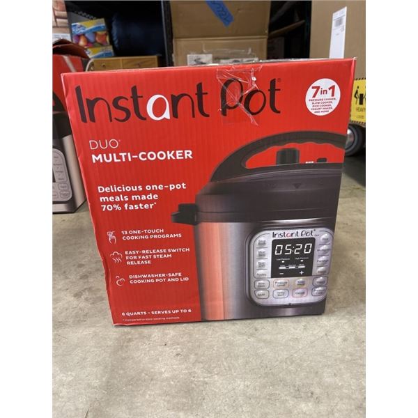 INSTANT POT DUO V5 7-IN-1 6QT PRESSURE COOKER - TESTED WORKING, RETAIL $159