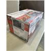 Image 3 : BLACK AND DECKER 4 SLICE AIR FRYER TOASTER OVEN - TESTED WORKING, RETAIL $179