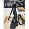 Image 3 : 3 TRIPOD STANDS