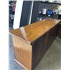 Image 5 : 9 DRAWER WALNUT DRESSER