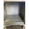 Image 2 : MIRORRED NIGHT STAND