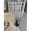 Image 4 : 2 DECORATIVE LAMPS WITH CRYSTAL AND BASKETS