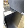 Image 2 : PAIR OF SINCLAIR AUDIO TOWER SPEAKERS MODEL SA265 AND CDENTRE SPEAKER SA-500C