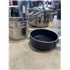 Image 6 : ASSORTED KITCHEN AID POTS AND PANS