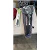 Image 3 : 3 BADMINTON RACKETS AND 2 TENNIS RACKETS. WITH 3 SOFT CASES.