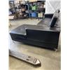 Image 4 : BLACK 2PC SECTIONAL SOFA WITH ADJUSTABLE HEAD RESTS, GOOD CLEAN CONDITION, NO RIPS OR TEARS
