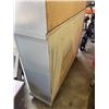 Image 5 : LARGE 2 PIECE BOOK / DISPLAY SHELF - APPROX 50" WIDE