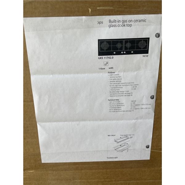 NEW KUPPERSBUSCH BUILT-IN GAS ON CERAMIC GLASS COOK TOP. MODEL GKS 11742.0