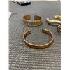 Image 2 : HEAVY GOLD TONE BANGLE AND OTHER BANGLES