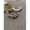 Image 3 : HEAVY GOLD TONE BANGLE AND OTHER BANGLES