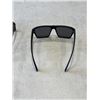 Image 5 : 2 PAIRS OF FOSTER GRANT SUNGLASSES. 1 PAIR IS POLARIZED