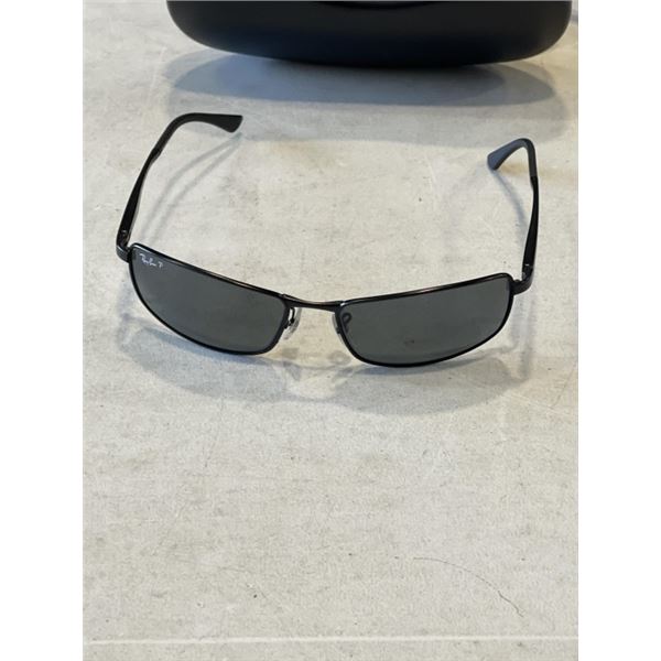 RAYBAN POLARIZED SUNGLASSES IN CASE