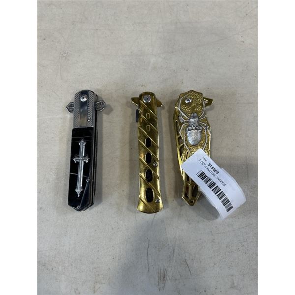 3 DECORATIVE KNIVES