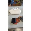 Image 2 : FOSSIL HANDBAG, 4 FOSSIL WALLETS AND VICTORIA SECRET BACKPACK