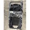 Image 1 : BLACK 4 WHEEL PET STROLLER