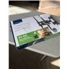 Image 1 : INSIGNIA 33-46" FULL MOTION TV WALL MOUNT, RETAIL $129