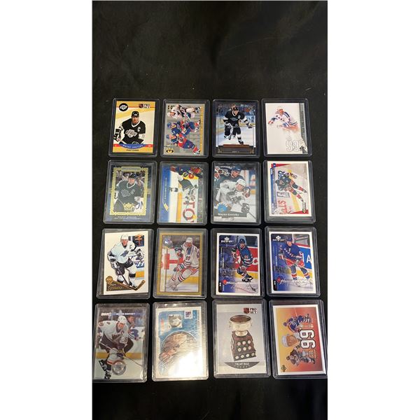 COLLECTION OF 16 ASSORTED HOCKEY TRADING CARDS