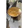 Image 3 : ROUND 2-TIER WOOD END TABLE 19" (SOME COSMETIC DAMAGE)