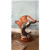 Image 3 : FRANKLIN MINT HAND PAINTED "THE DEFENDER" PORCELAIN MOUNTAIN LION WITH CERTIFICATE OF AUTHENTICITY