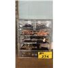 Image 2 : ACRYLIC JEWELRY BOX WITH ASSORTED FASHION HAIR ACCESSORIES & JEWELRY