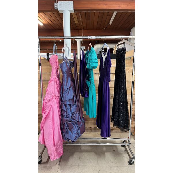 RACK OF ASSORTED LADIES COCKTAIL/FORMAL DRESSES: *RACK NOT INCLUDED*