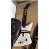 Image 3 : (3) GUITAR HERO GUITARS