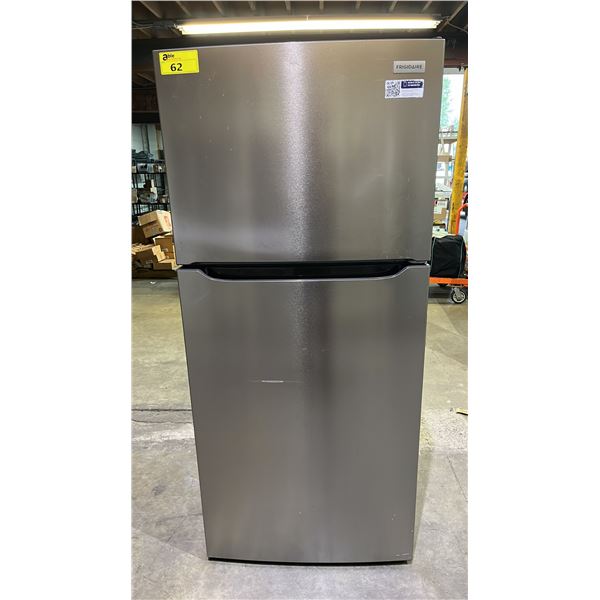 FRIGIDAIRE 30" STAINLESS STEEL SWING DOOR FRIDGE WITH TOP FREEZER