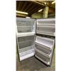 Image 2 : FRIGIDAIRE 30" STAINLESS STEEL SWING DOOR FRIDGE WITH TOP FREEZER